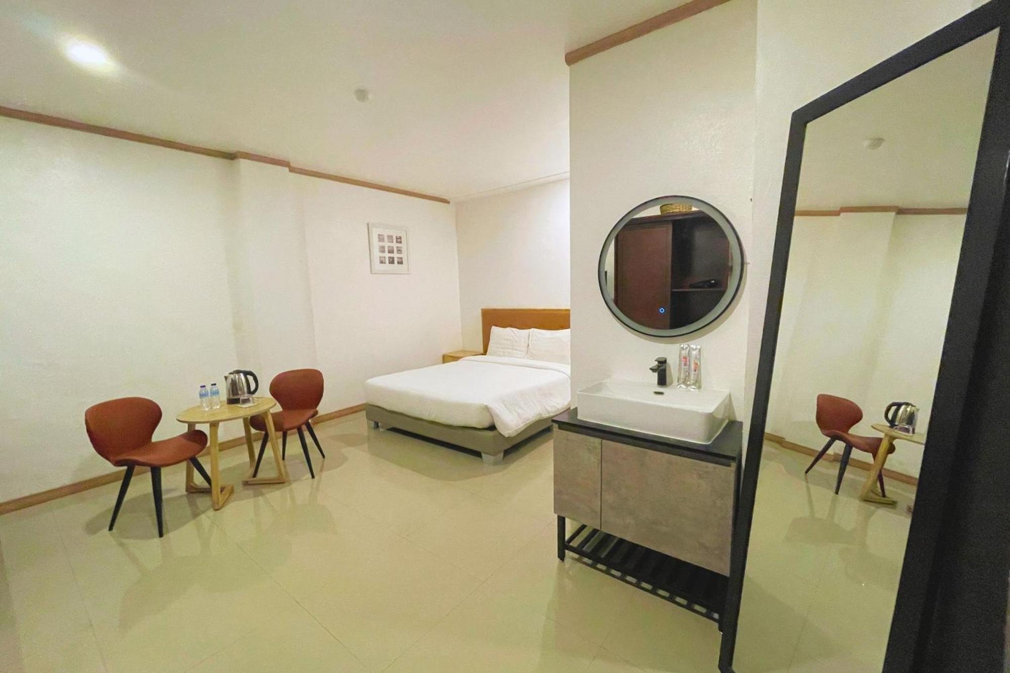 Hotel Halo Angeles City Quarto foto