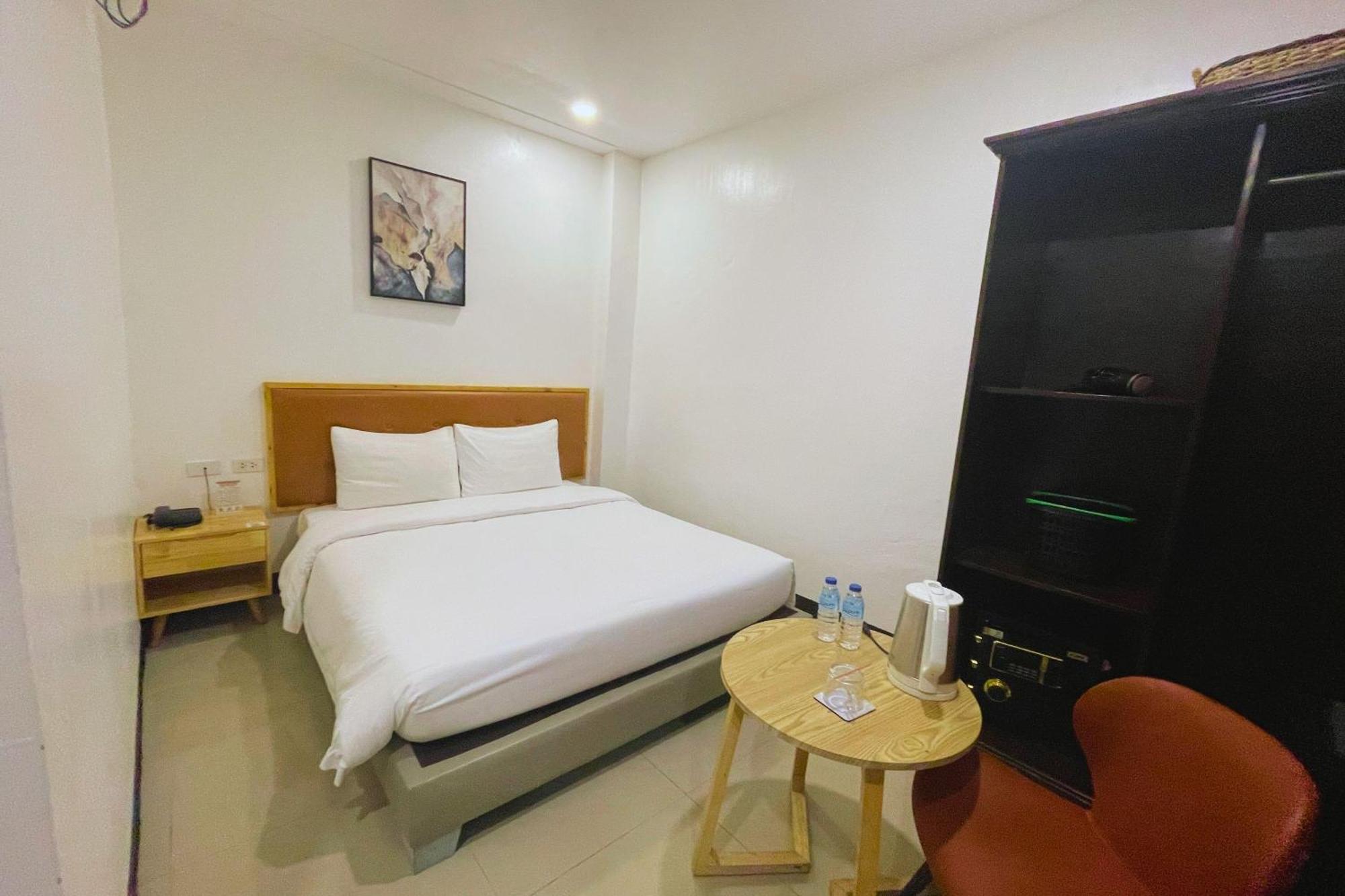 Hotel Halo Angeles City Quarto foto