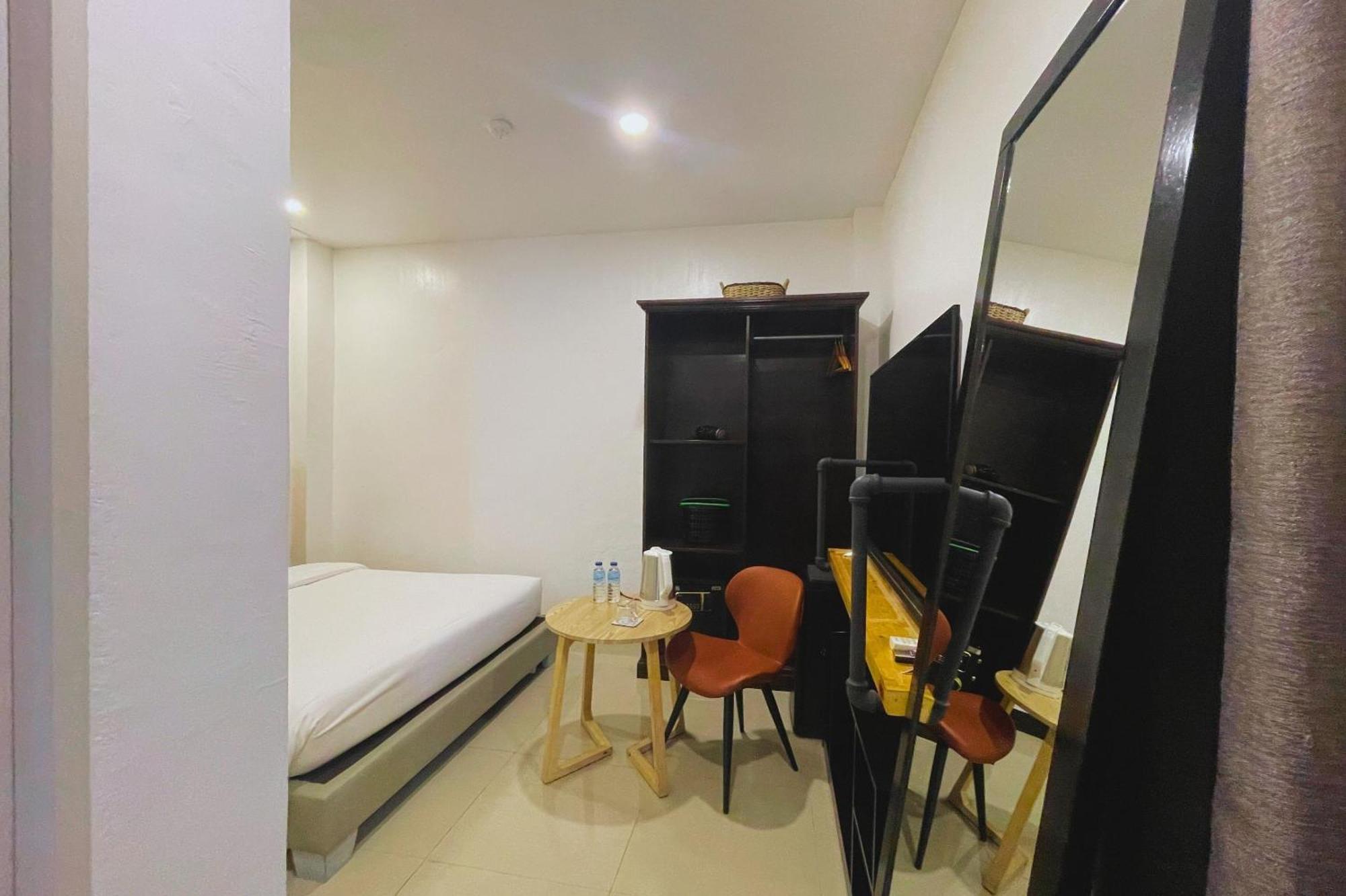 Hotel Halo Angeles City Quarto foto