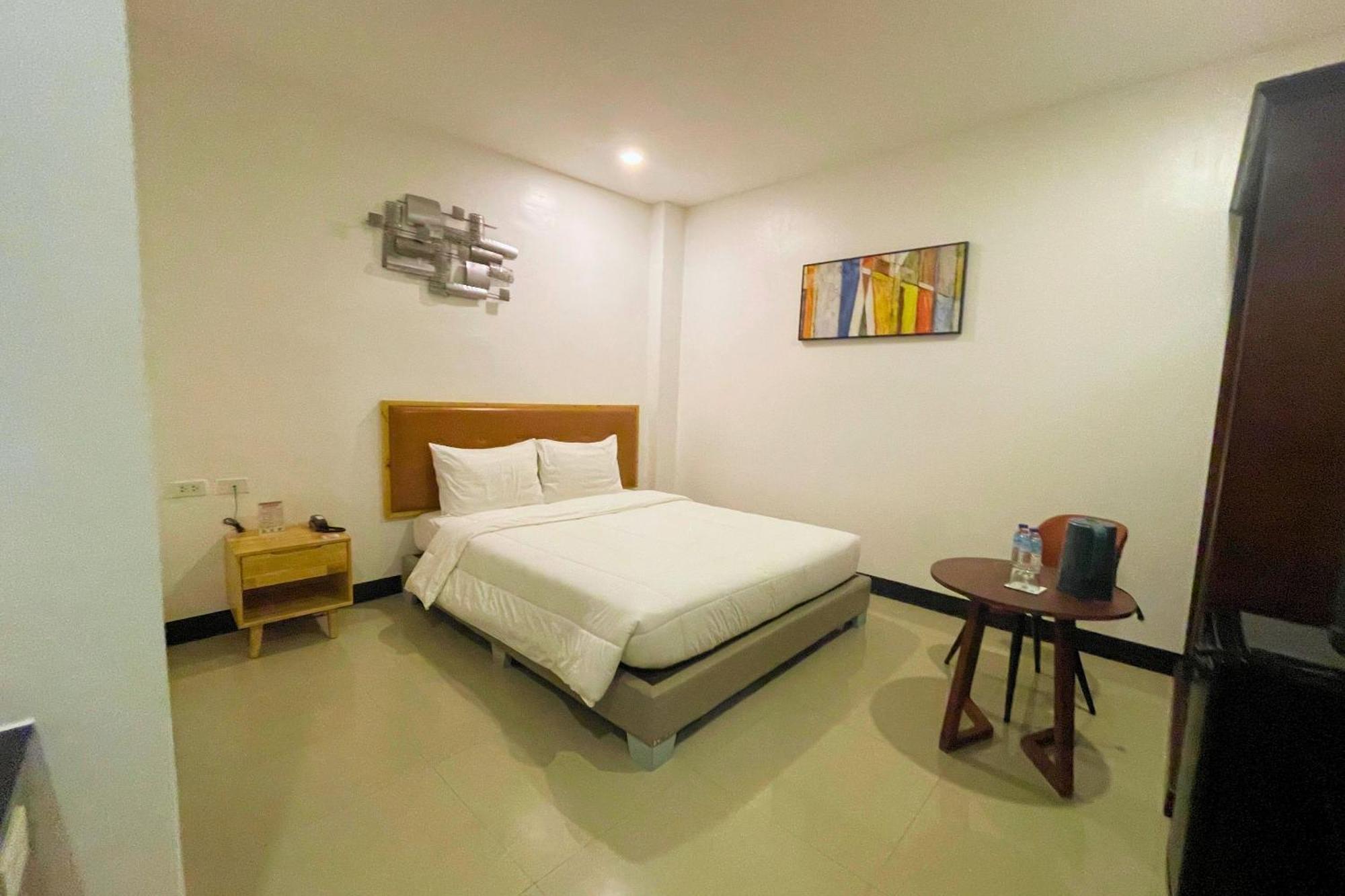 Hotel Halo Angeles City Quarto foto